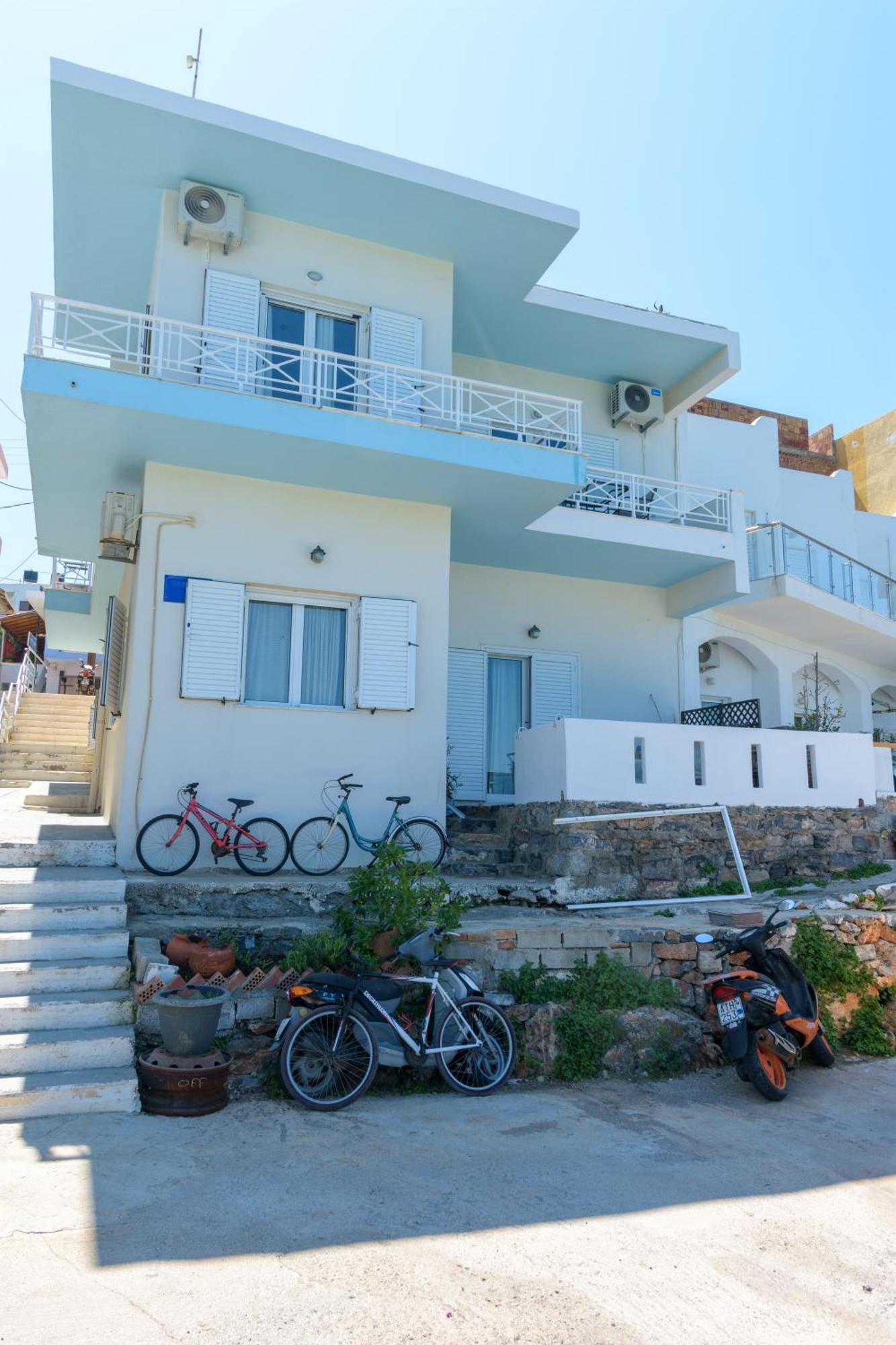 אלונדה Margarita'S Seafront Luxury Apartment מראה חיצוני תמונה
