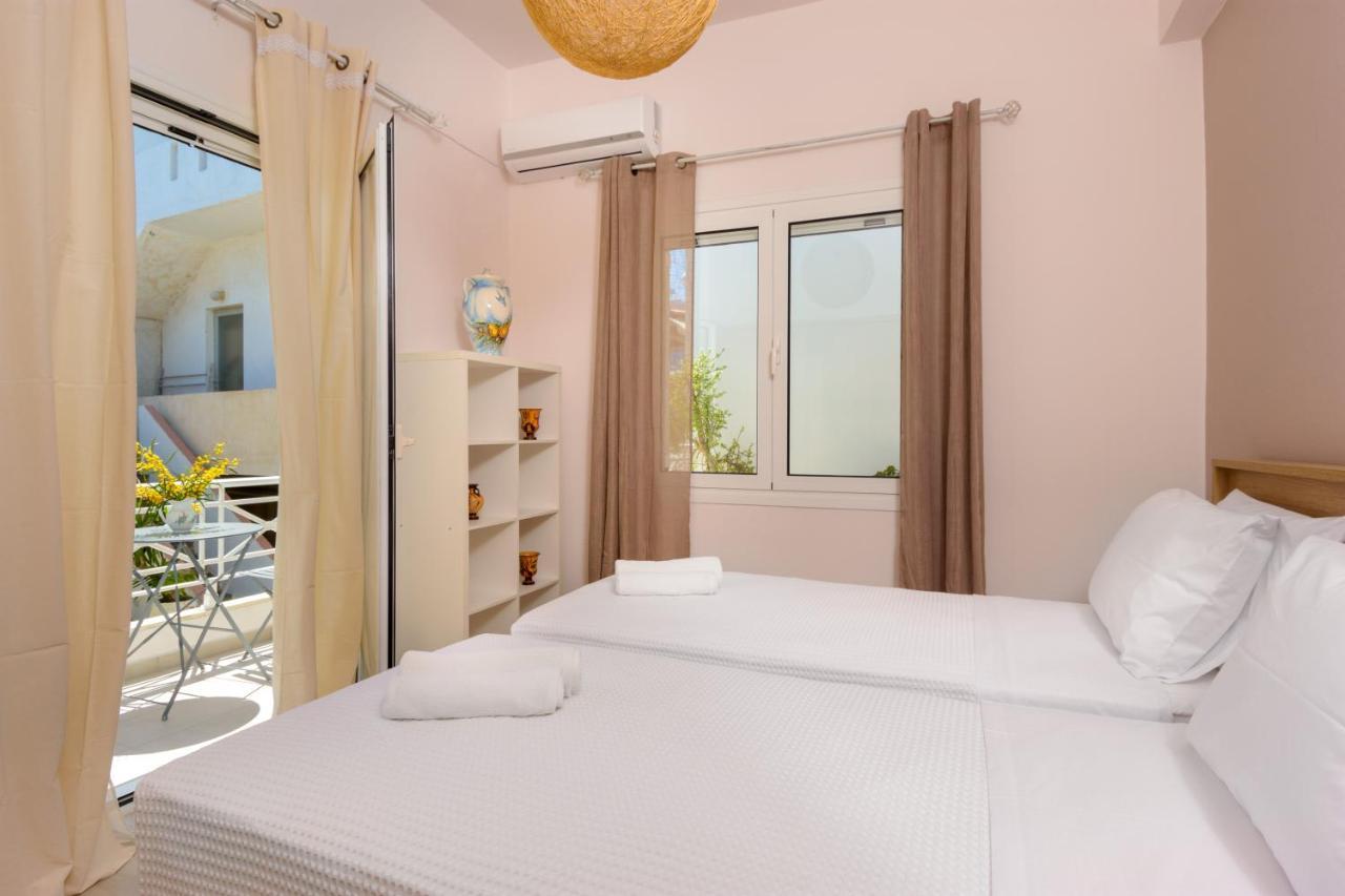 אלונדה Margarita'S Seafront Luxury Apartment מראה חיצוני תמונה