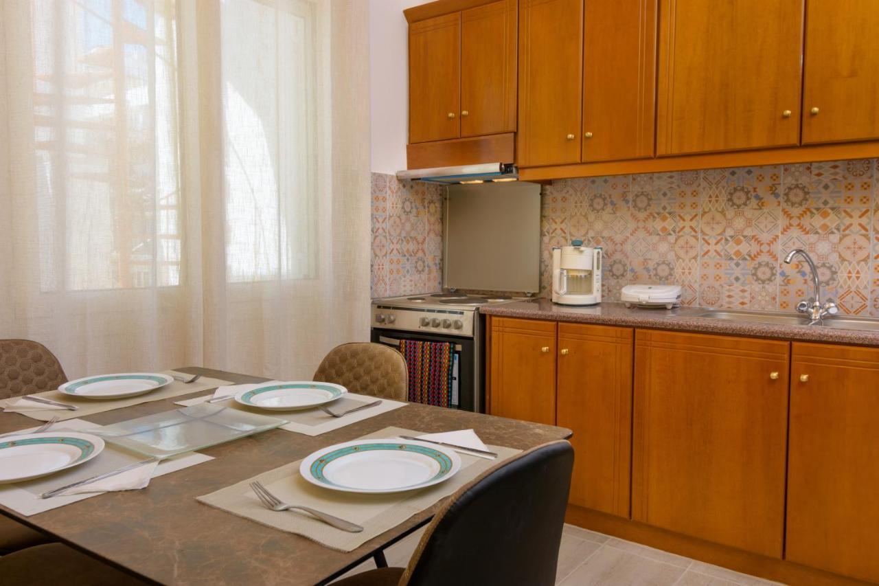 אלונדה Margarita'S Seafront Luxury Apartment מראה חיצוני תמונה